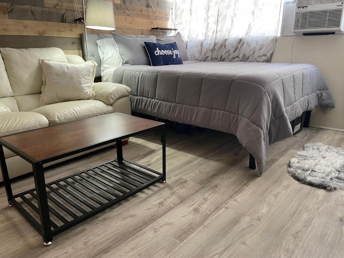 Modern Waikiki Condo Perfect For Beach Getaway! Гонолулу Экстерьер фото